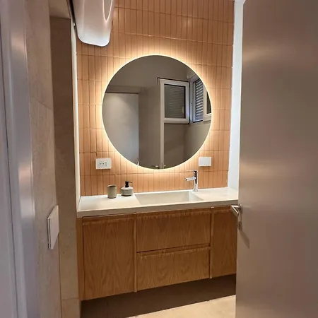 Daire Chic With New Bazaar View Tiran