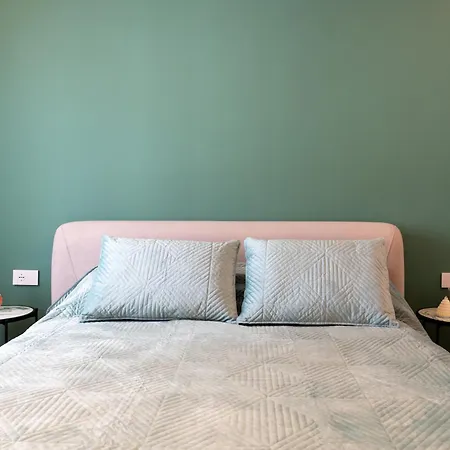 Daire Chic With New Bazaar View