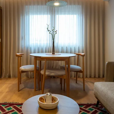 Lägenhet Chic With New Bazaar View