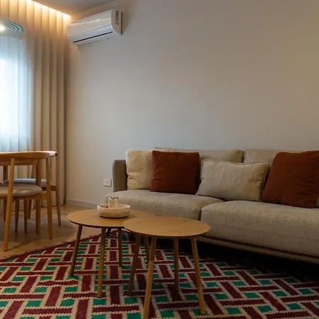 Chic With New Bazaar View Tirana