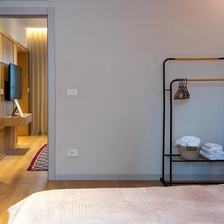 Chic With New Bazaar View Apartment Tirana
