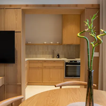 アパート Chic With New Bazaar View ティラナ