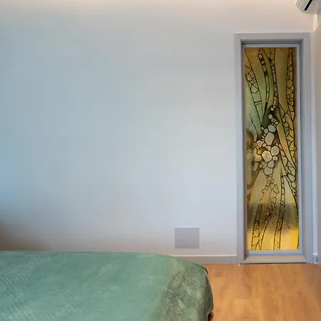 Apartment Chic With New Bazaar View
