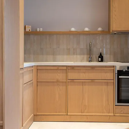 Chic With New Bazaar View アパート ティラナ