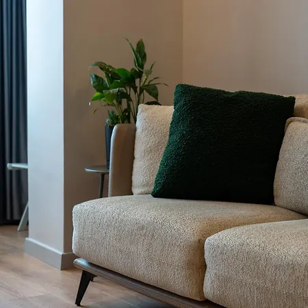 Chic With New Bazaar View アパート ティラナ