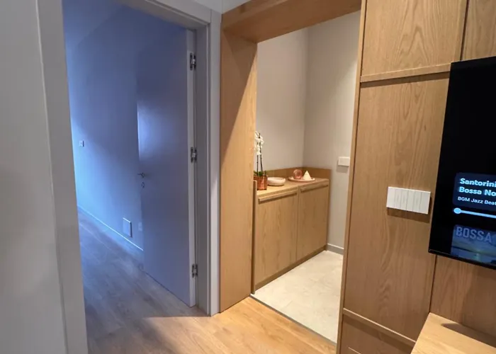 Chic With New Bazaar View * טיראנה