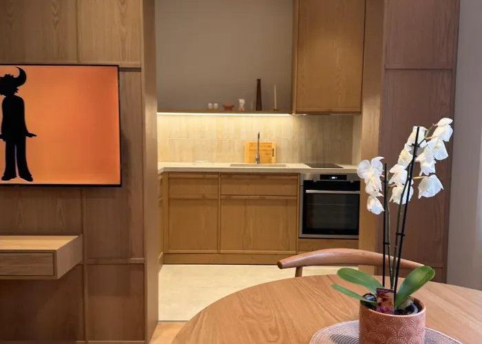 דירה Chic With New Bazaar View *