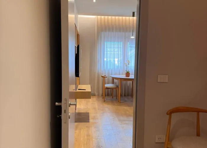 דירה Chic With New Bazaar View טיראנה