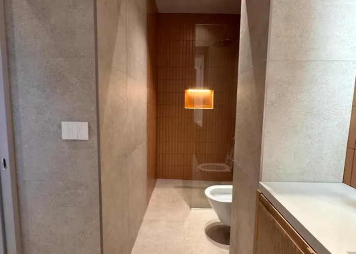 דירה Chic With New Bazaar View טיראנה