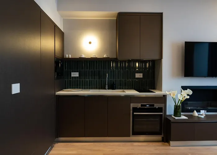 Chic With New Bazaar View דירה טיראנה