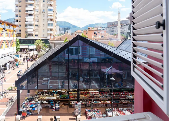 Chic With New Bazaar View דירה *